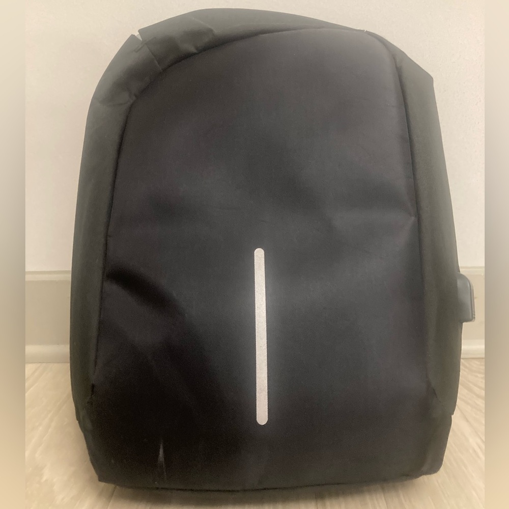 BACK PACK - Picture 2 of 2